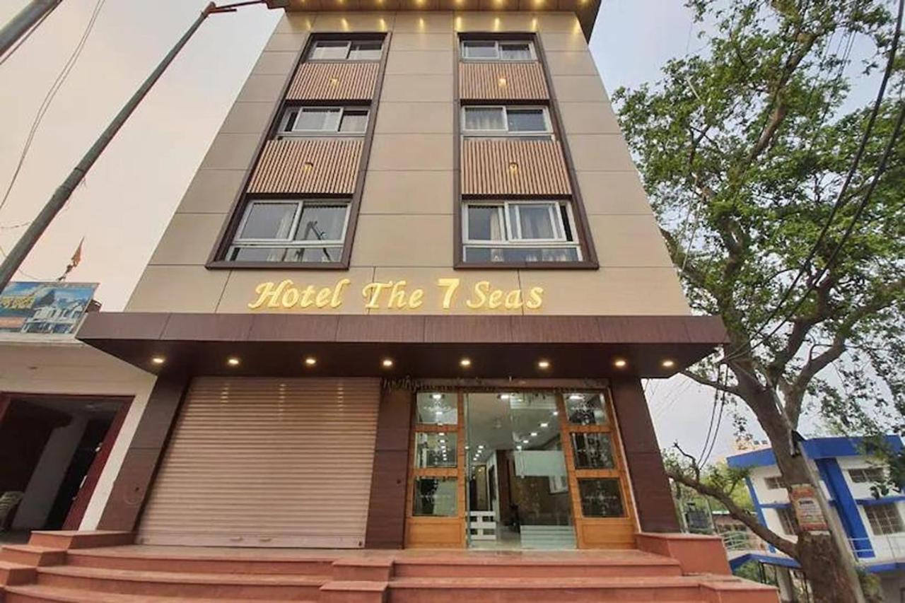 רישיקש Hotel The 7 Seas מראה חיצוני תמונה