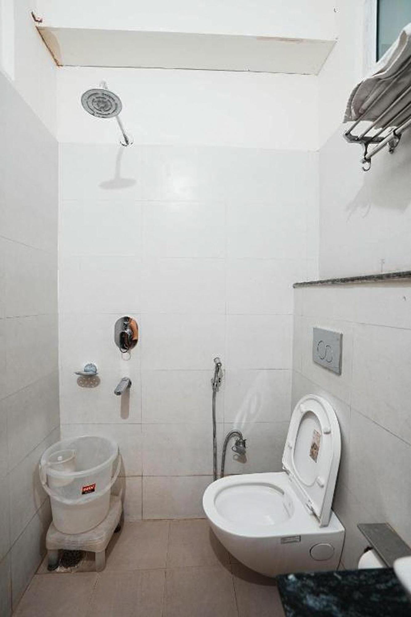 רישיקש Hotel The 7 Seas מראה חיצוני תמונה